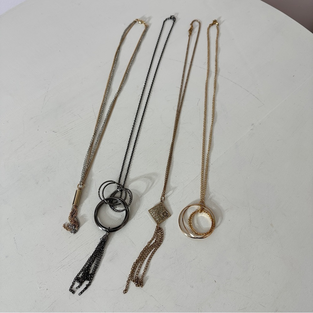 4 x fashion necklace